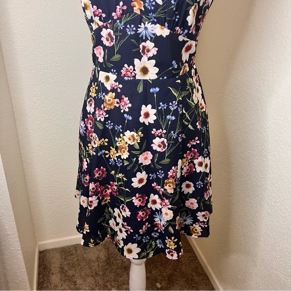 PARKER Cosmic Daisy Floral Mini Dress Key Hole Cut Out Size XS NWT‎ - Picture 4 of 12